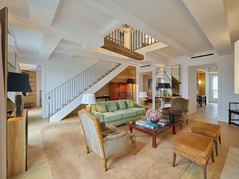Apartment for Sale in 8th (golden Triangle - Parc Monceau), Golden Triangle - Trocadéro (8th - 16th) 2