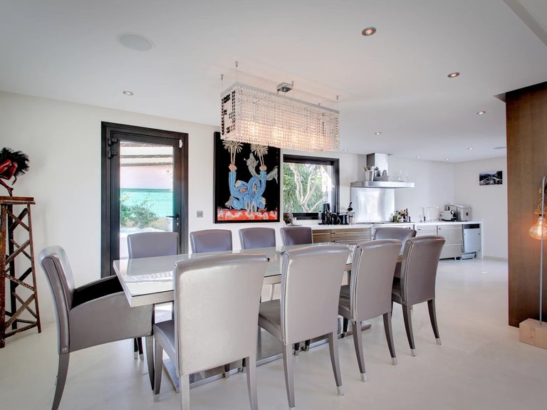 Villa for Sale in Saint Tropez, St. Tropez, Grimaud Area 13