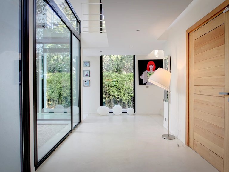 Villa for Sale in Saint Tropez, St. Tropez, Grimaud Area 18
