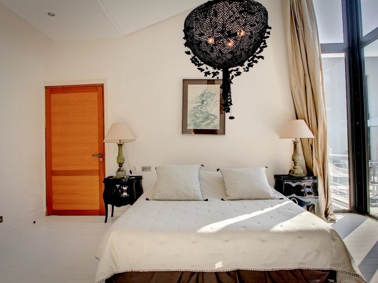 Villa for Sale in Saint Tropez, St. Tropez, Grimaud Area 20