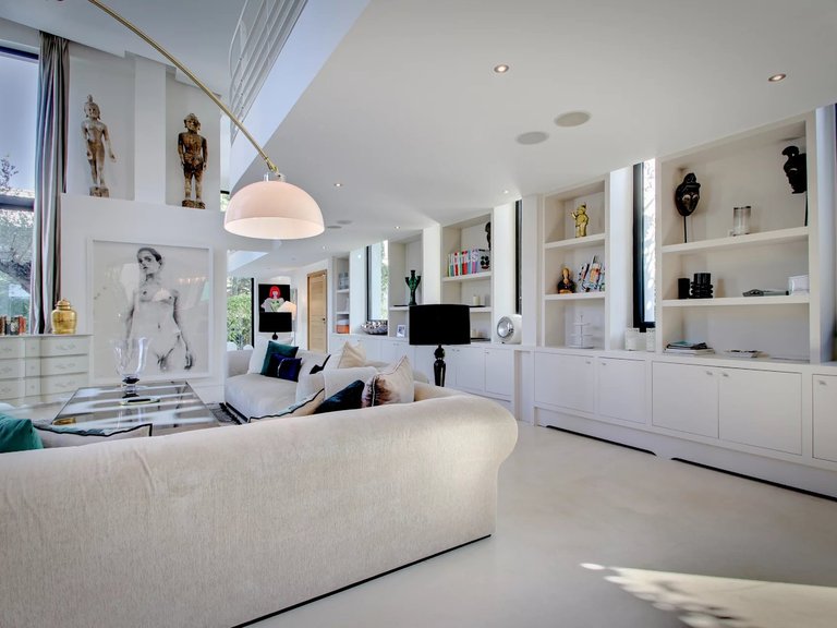 Villa for Sale in Saint Tropez, St. Tropez, Grimaud Area 4