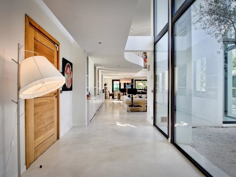 Villa for Sale in Saint Tropez, St. Tropez, Grimaud Area 7