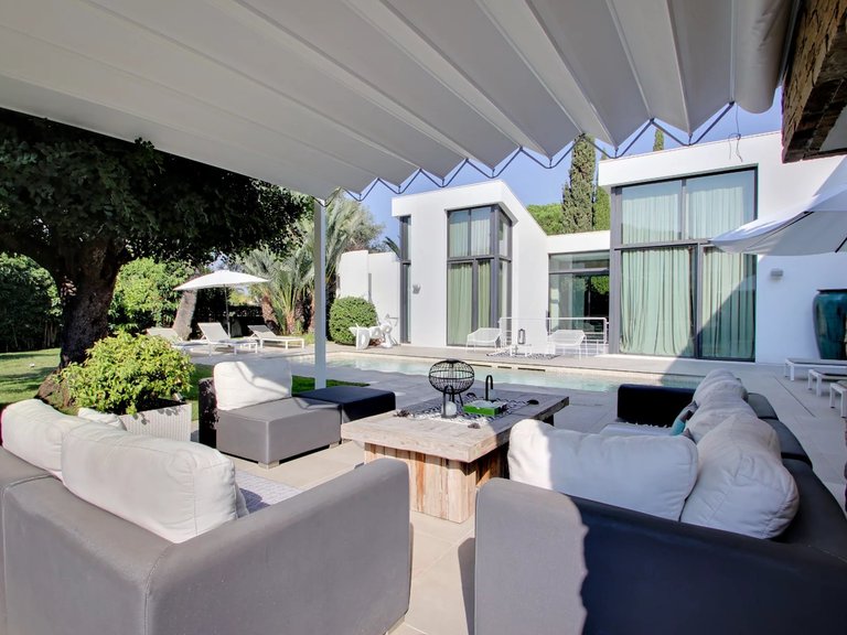 Villa for Sale in Saint Tropez, St. Tropez, Grimaud Area 8