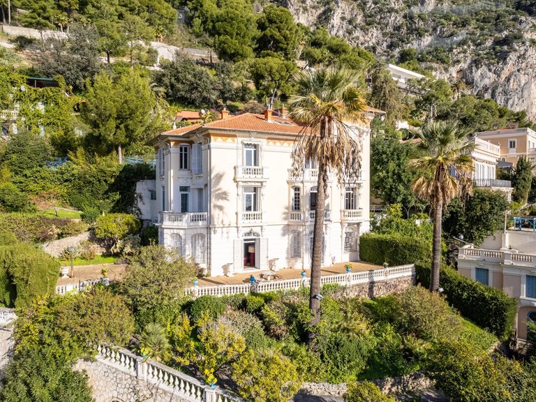 Villa for Sale in Beaulieu Sur Mer, Villefranche, Cap Ferrat Area 2