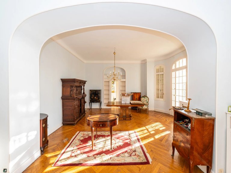 Villa for Sale in Beaulieu Sur Mer, Villefranche, Cap Ferrat Area 14