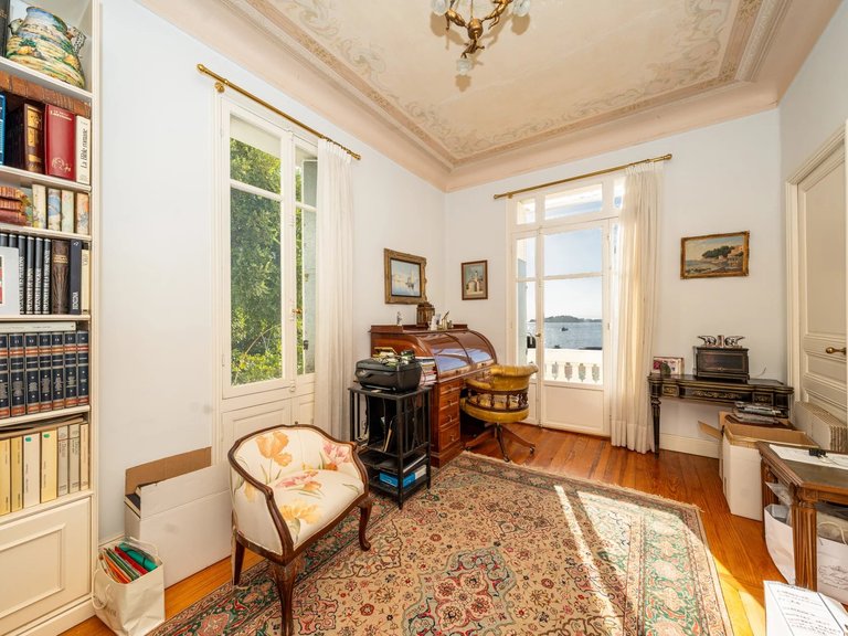Villa for Sale in Beaulieu Sur Mer, Villefranche, Cap Ferrat Area 19