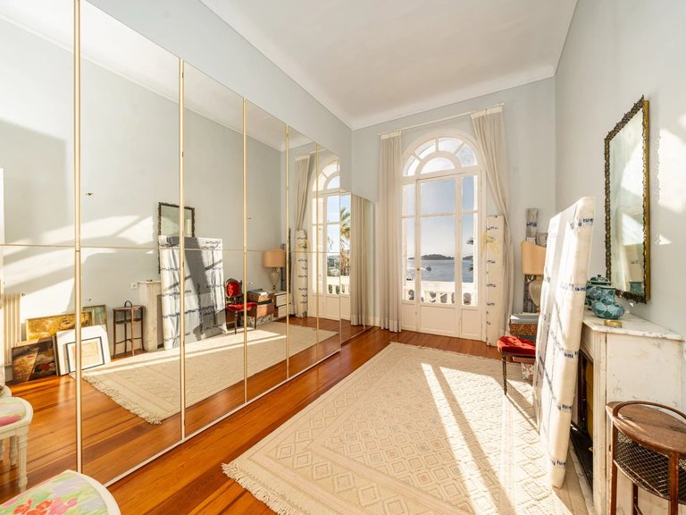 Villa for Sale in Beaulieu Sur Mer, Villefranche, Cap Ferrat Area 20