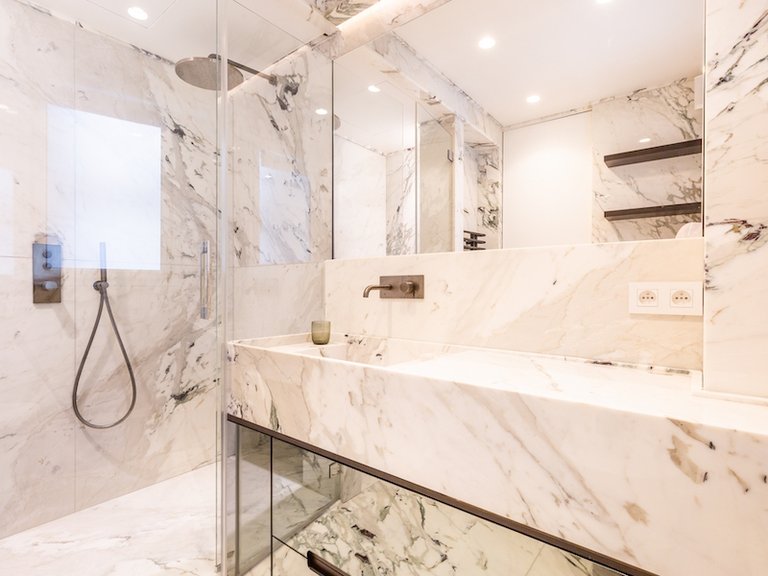 Apartment for Sale in 17th (monceau - Batignolles -ternes), Monceau - Montmartre (9th,17th, 18th) 11