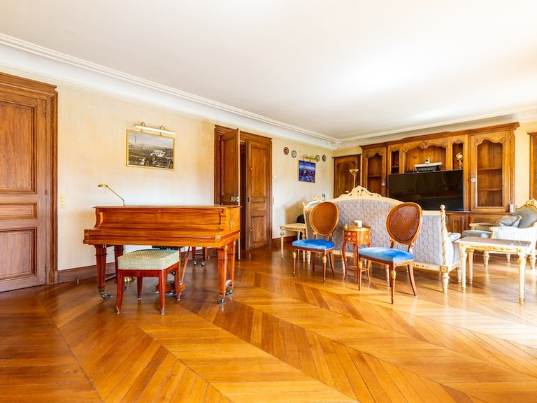 Apartment for Sale in 8th (golden Triangle - Parc Monceau), Golden Triangle - Trocadéro (8th - 16th) 4