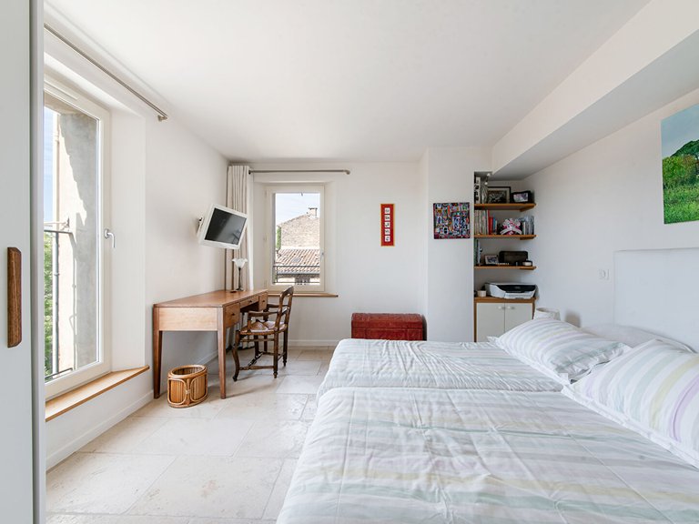 Villa for Sale in Goult, The Luberon / Vaucluse 13