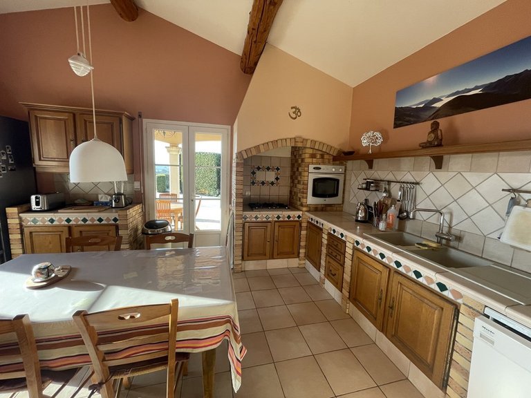 Villa for Sale in Blauzac, Uzes Area 18