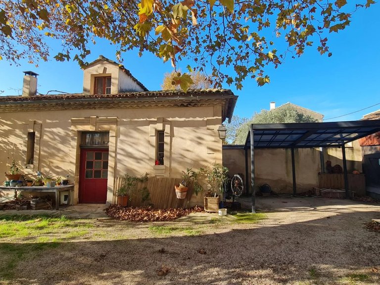 Villa for Sale in Le Thor, Avignon And North Provence 6