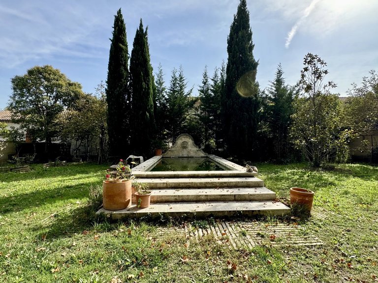 Villa for Sale in Le Thor, Avignon And North Provence 7