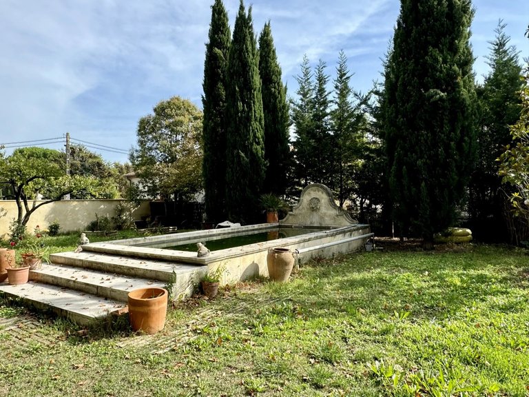 Villa for Sale in Le Thor, Avignon And North Provence 8