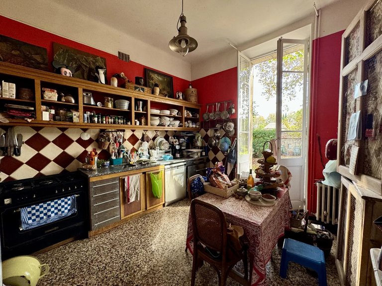 Villa for Sale in Le Thor, Avignon And North Provence 14