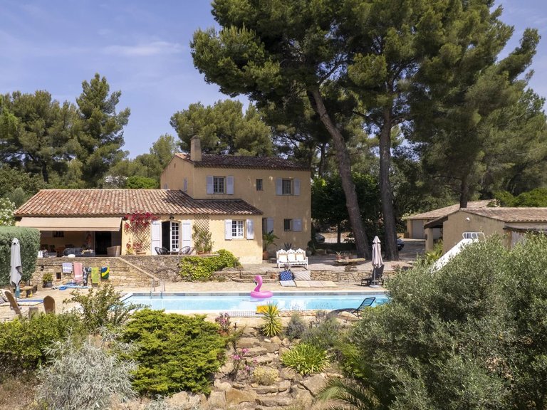Villa for Sale in La Cadiere D Azur, Provence Coast (cassis To Cavalaire) 3
