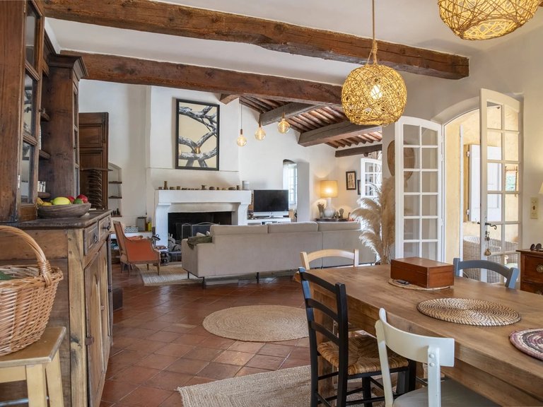 Villa for Sale in La Cadiere D Azur, Provence Coast (cassis To Cavalaire) 5