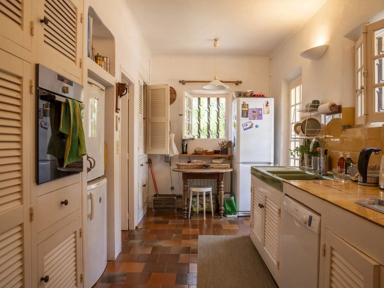 Villa for Sale in La Cadiere D Azur, Provence Coast (cassis To Cavalaire) 7