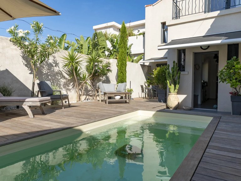Villa for Sale in Marseille, Marseille & Cote Bleu 18