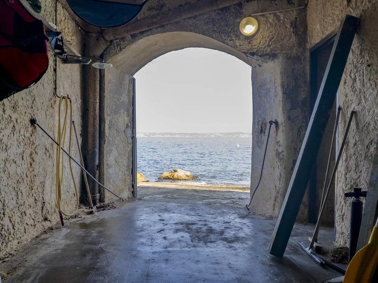 Villa for Sale in Marseille, Marseille & Cote Bleu 5