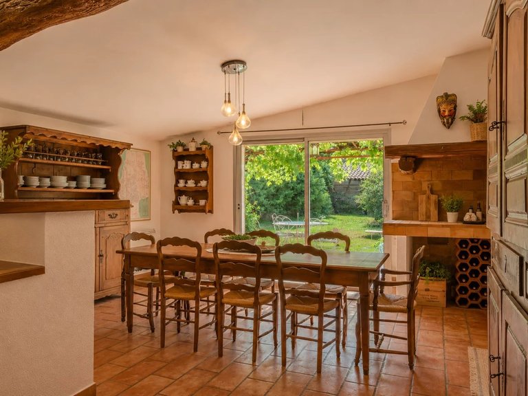 Villa for Sale in Fourques, Uzes Area 11