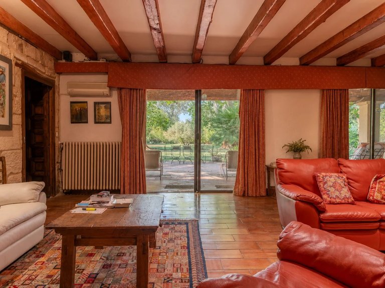 Villa for Sale in Fourques, Uzes Area 12