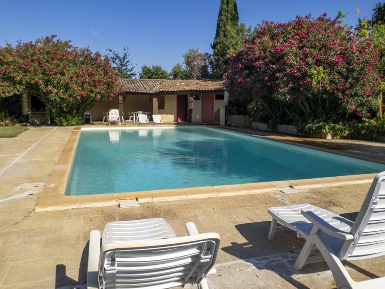 Villa for Sale in Fourques, Uzes Area 7