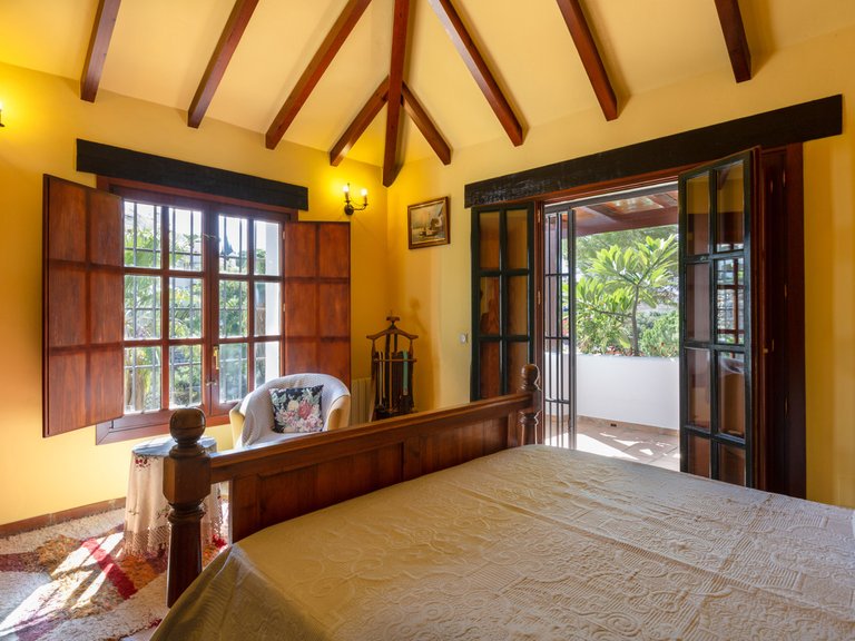 Villa for Sale in Elviria, Marbella Area 8