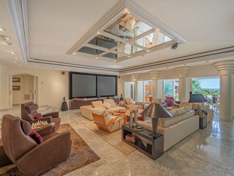 Villa for Sale in Nagueles, Marbella Area 8