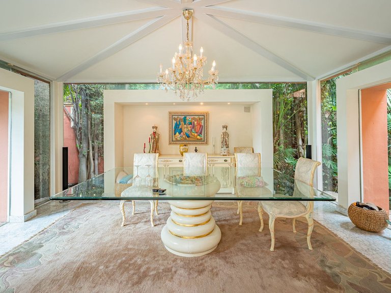 Villa for Sale in Nagueles, Marbella Area 12