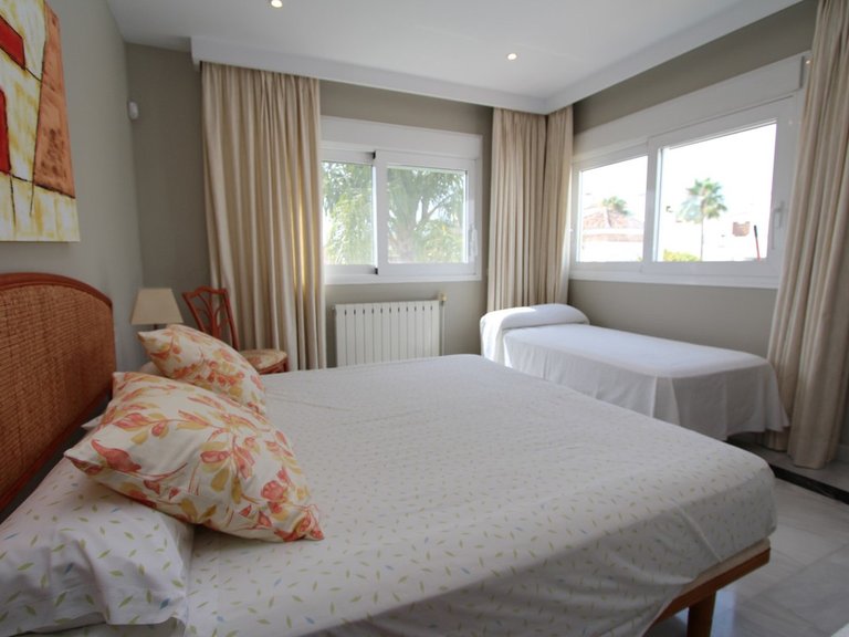 Villa for Sale in San Pedro De Alcántara, Marbella Area 20