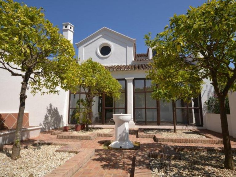 Villa for Sale in Guadalmina Baja, Marbella Area 14