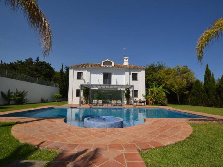 Villa for Sale in Guadalmina Baja, Marbella Area 4