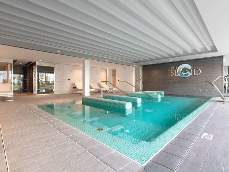 Villa for Sale in Estepona, Marbella Area 16