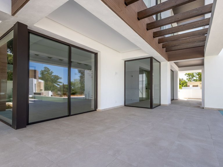 Villa for Sale in The Golden Mile, Marbella Area 13