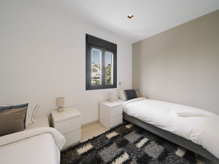 Villa for Sale in Nueva Andalucía, Marbella Area 18