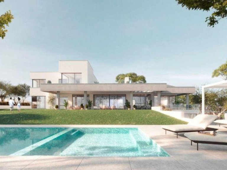 Villa for Sale in Sotogrande, Marbella Area 2