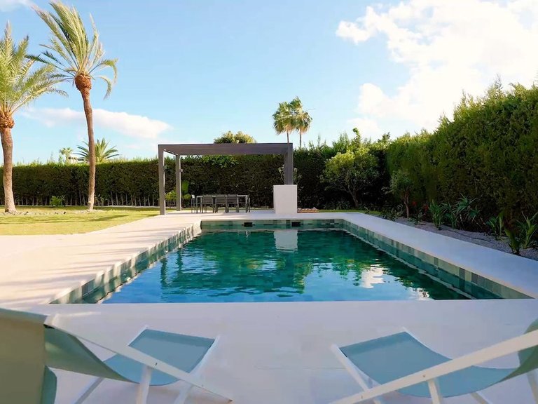 Villa for Sale in The Golden Mile, Marbella Area 10