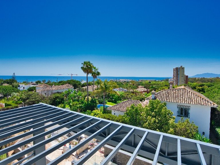 Villa for Sale in Marbesa, Marbella Area 4