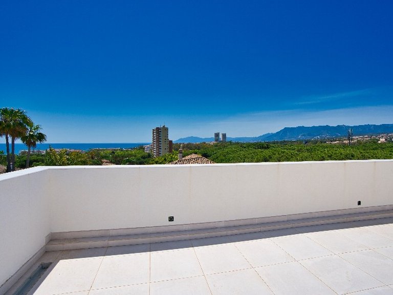 Villa for Sale in Marbesa, Marbella Area 2