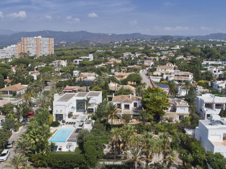 Villa for Sale in Marbesa, Marbella Area 12