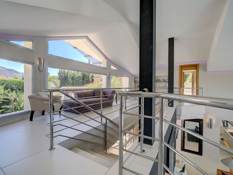 Villa for Sale in Nueva Andalucía, Marbella Area 18