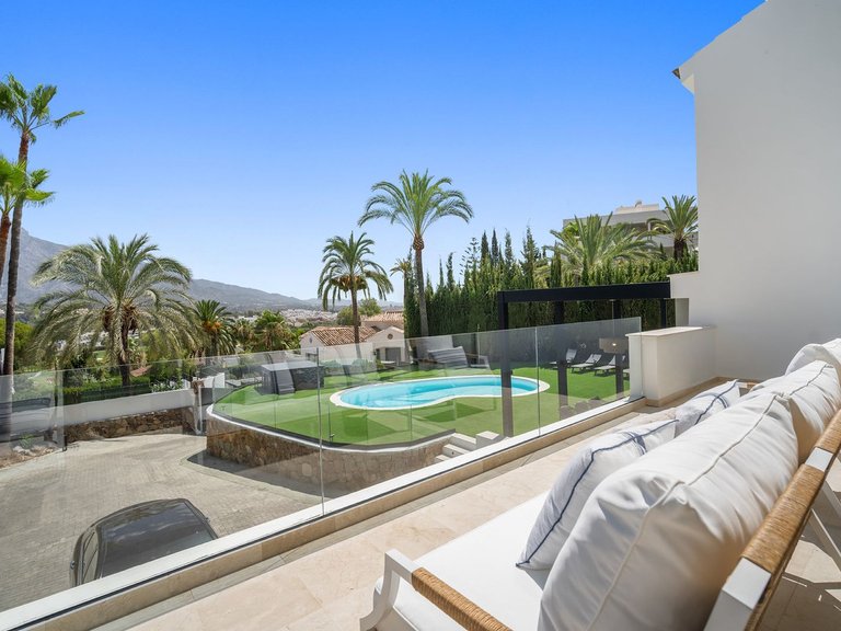 Villa for Sale in Nueva Andalucía, Marbella Area 3