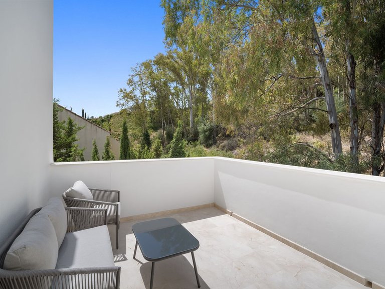 Villa for Sale in Nueva Andalucía, Marbella Area 18
