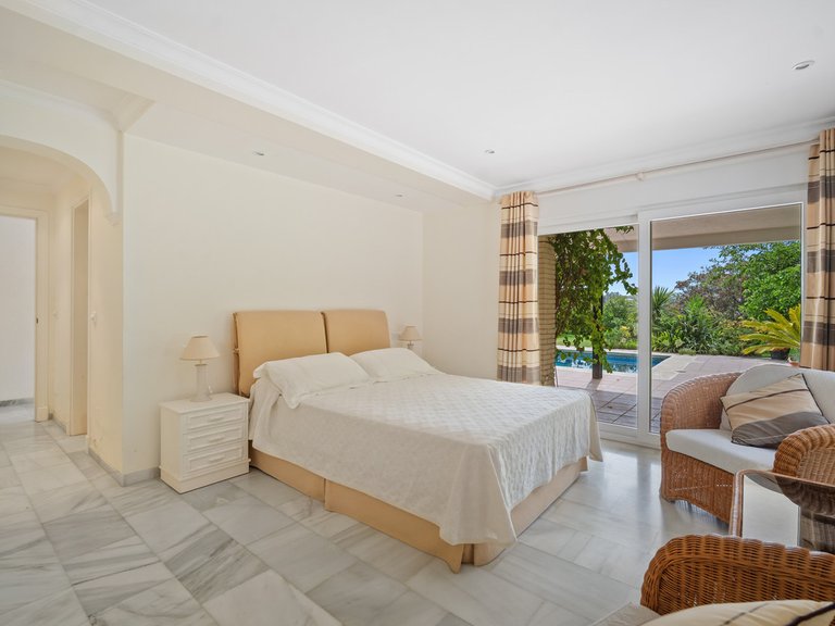 Villa for Sale in Guadalmina Alta, Marbella Area 17