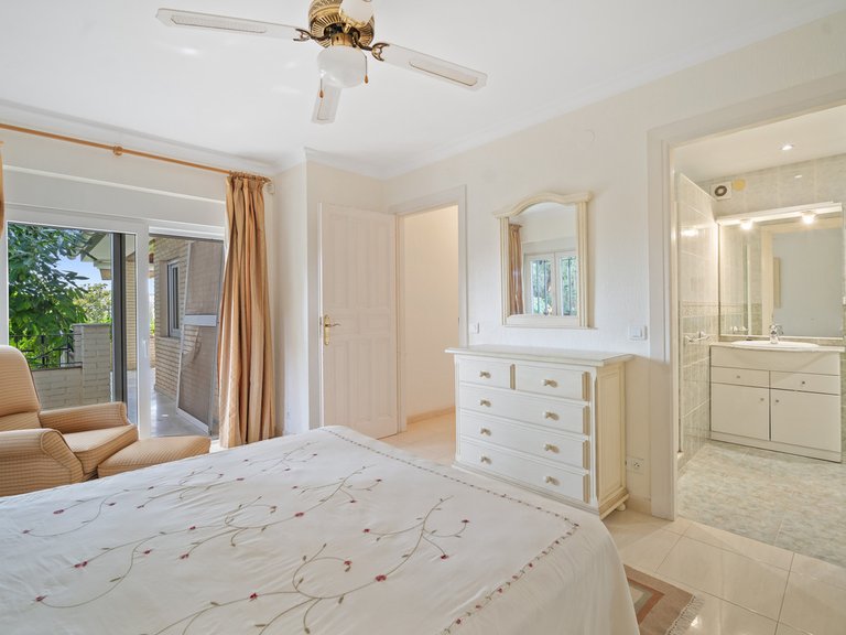 Villa for Sale in Guadalmina Alta, Marbella Area 19