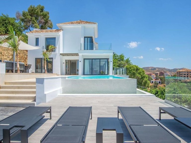 Villa for Sale in Elviria, Marbella Area 1