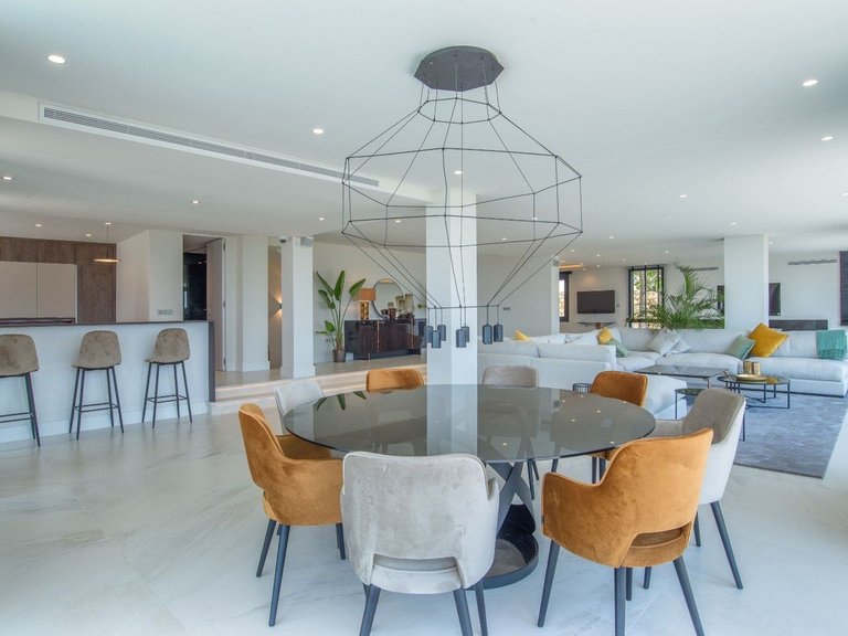Villa for Sale in Elviria, Marbella Area 3