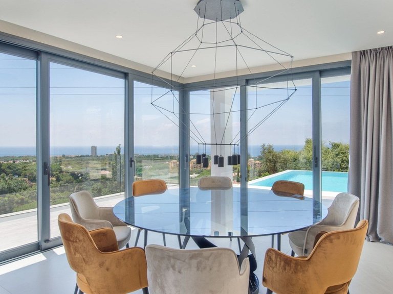Villa for Sale in Elviria, Marbella Area 4