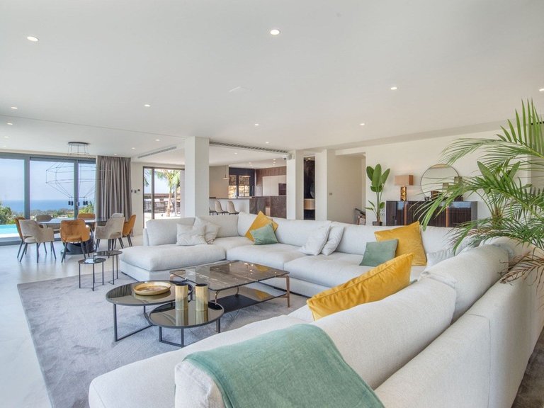Villa for Sale in Elviria, Marbella Area 6